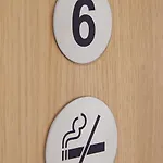 Corner-set Centre