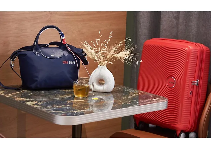 דירה Corner-set Centre