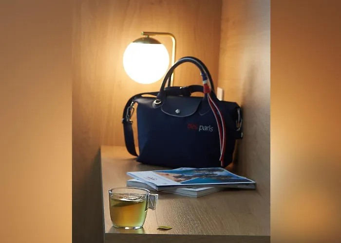 Corner-set Centre דירה *