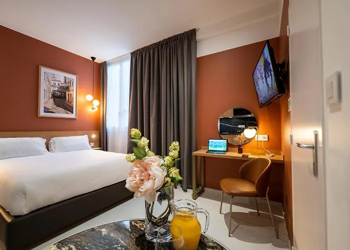 דירה Corner-set Centre